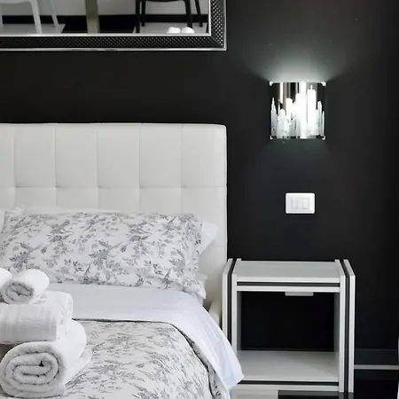 Black & White G&g 4*