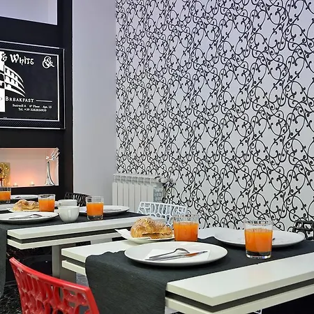 Black & White G&g Oda ve Kahvaltı 4*