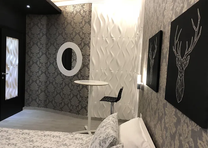 Black&white G&g Frühstückspension 4*