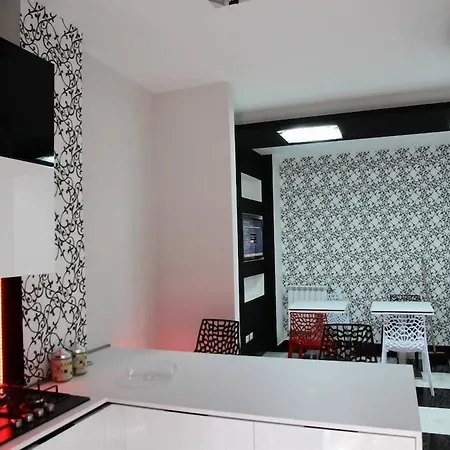 Black & White G&g 4*