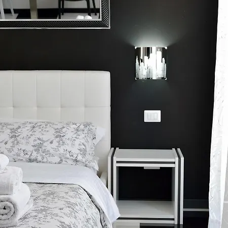 Black & White G&g 4*